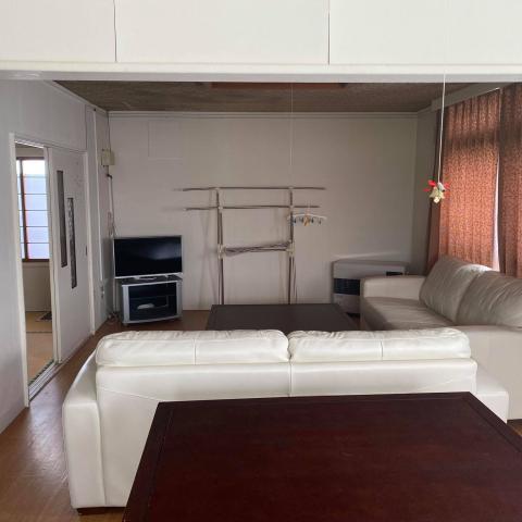 Living #1