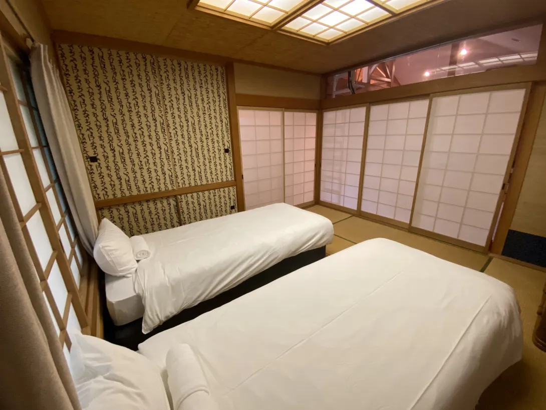 Annupuri Retro Lodge - Bedroom 1-3